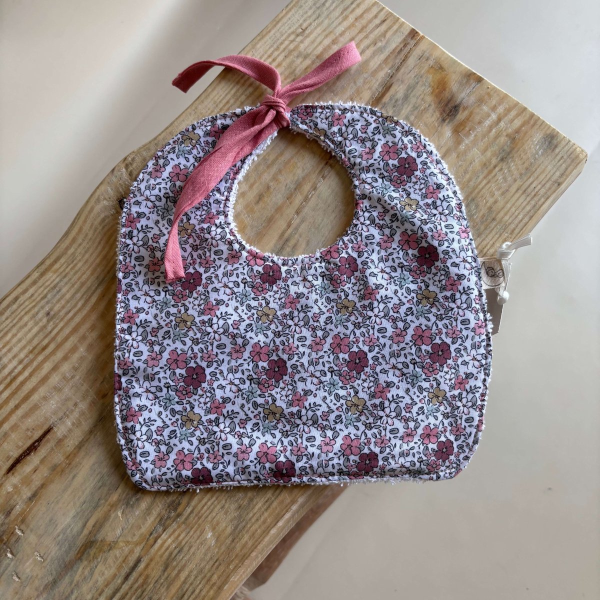 Babero Julieta personalizado - regalo bebé | Mi Luna Lunera