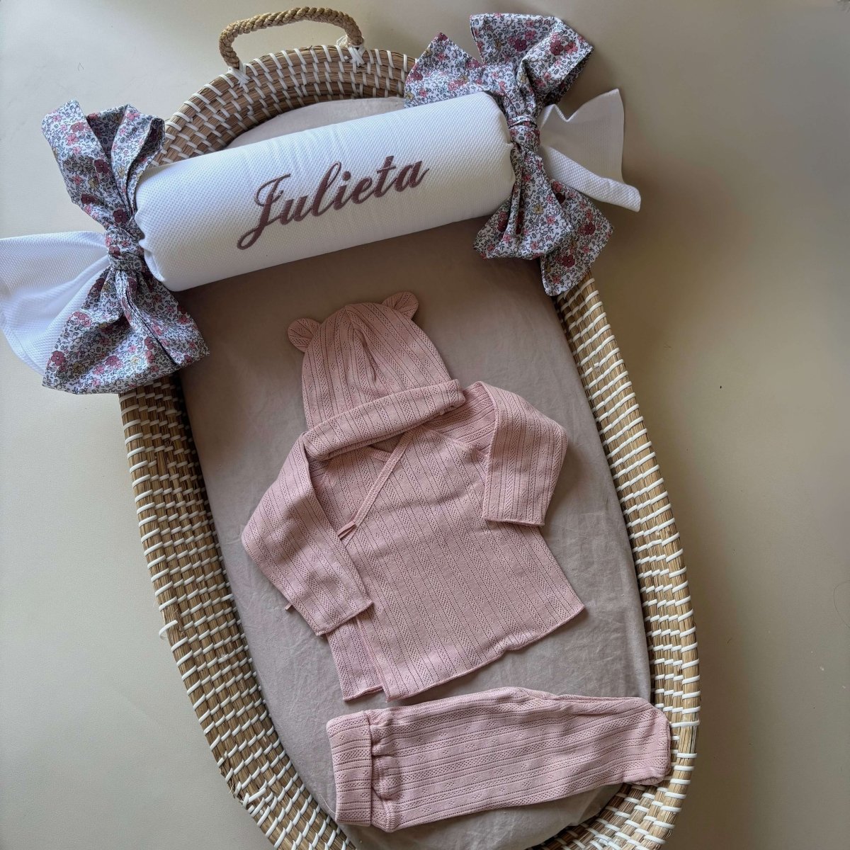 Rulo Antivuelco Julieta personalizado - regalo bebé | Mi Luna Lunera