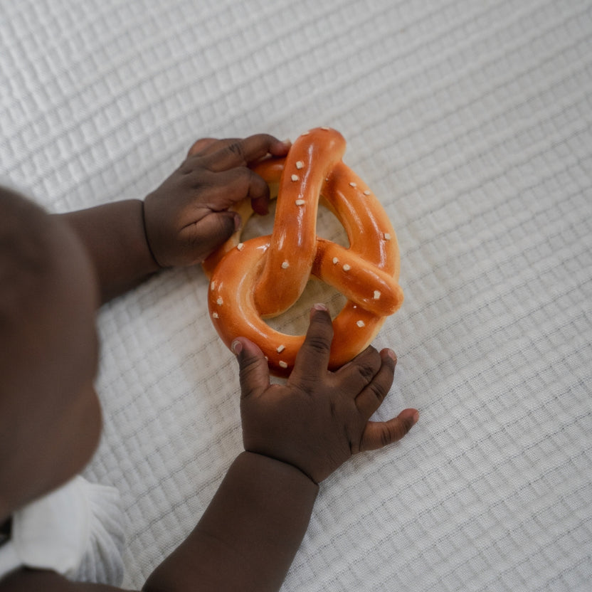 Mordedor bebé Pepe le Pretzel