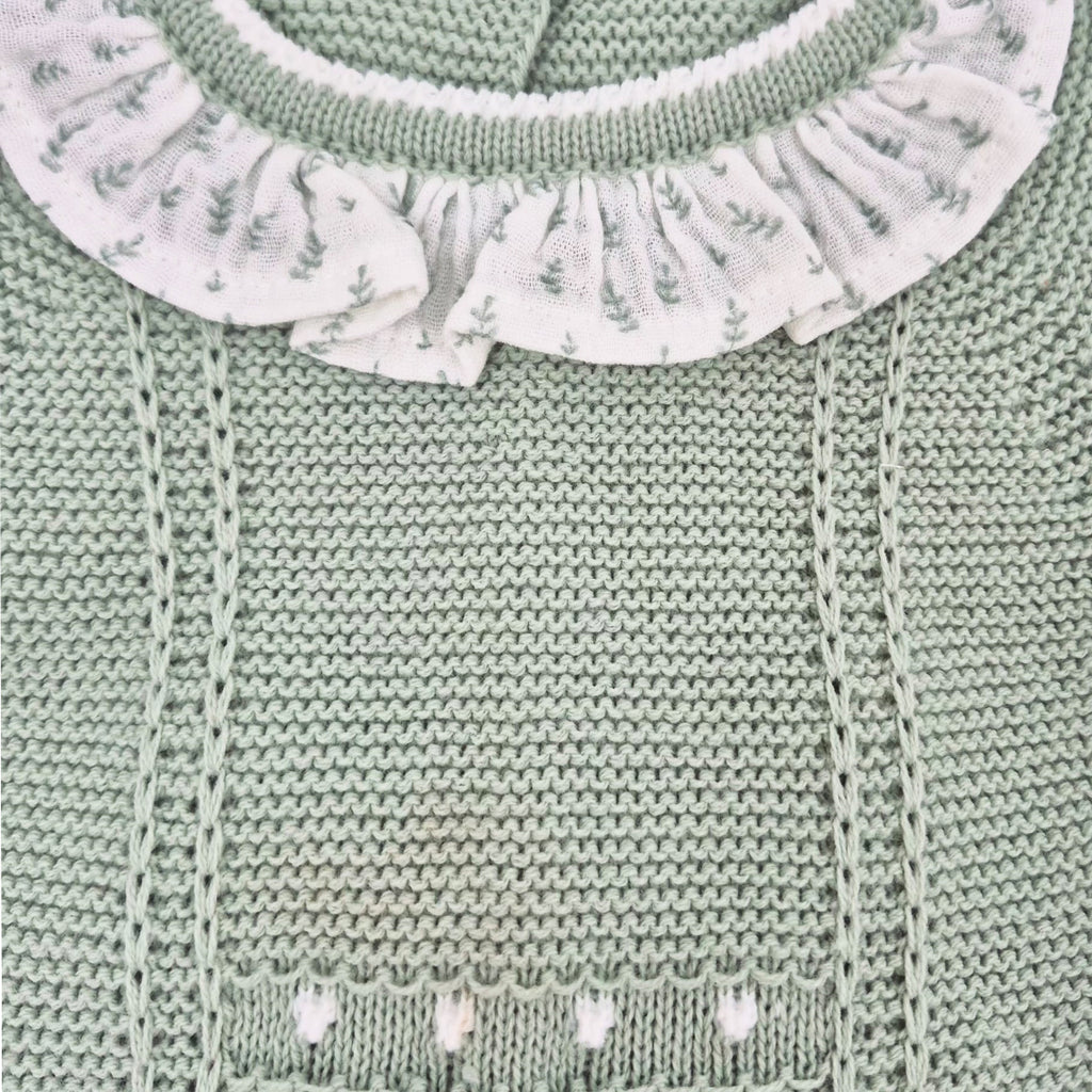Conjunto de Punto para Bebé con Cuello Floral – Verde