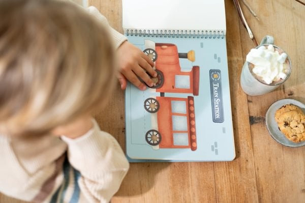 Libro Recorta y Pinta Vehículos - Little Dutch