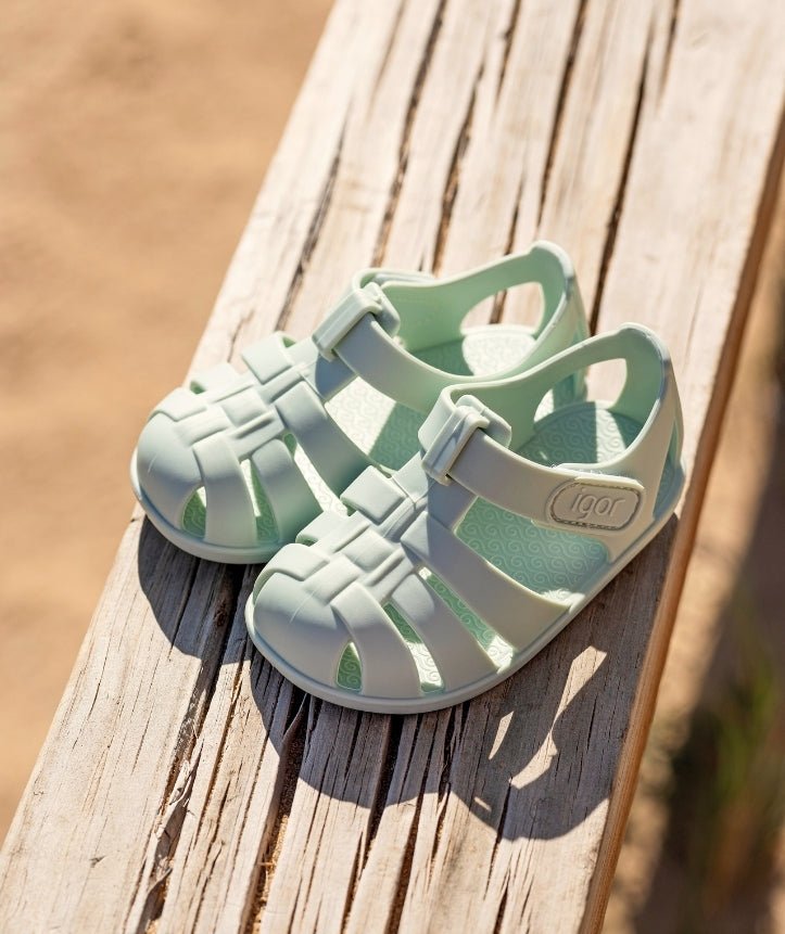 Cangrejera Nemo Solid Menta Barefoot - IGOR personalizado - regalo bebé | Mi Luna Lunera