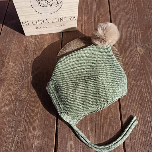 Gorro Verde Pompón personalizado - regalo bebé | Mi Luna Lunera