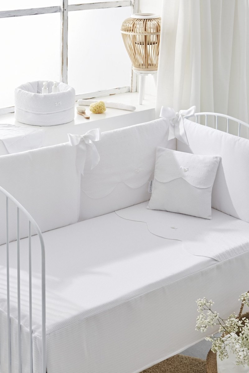 Protector Cuna Toscana Blanco personalizado - regalo bebé | Mi Luna Lunera