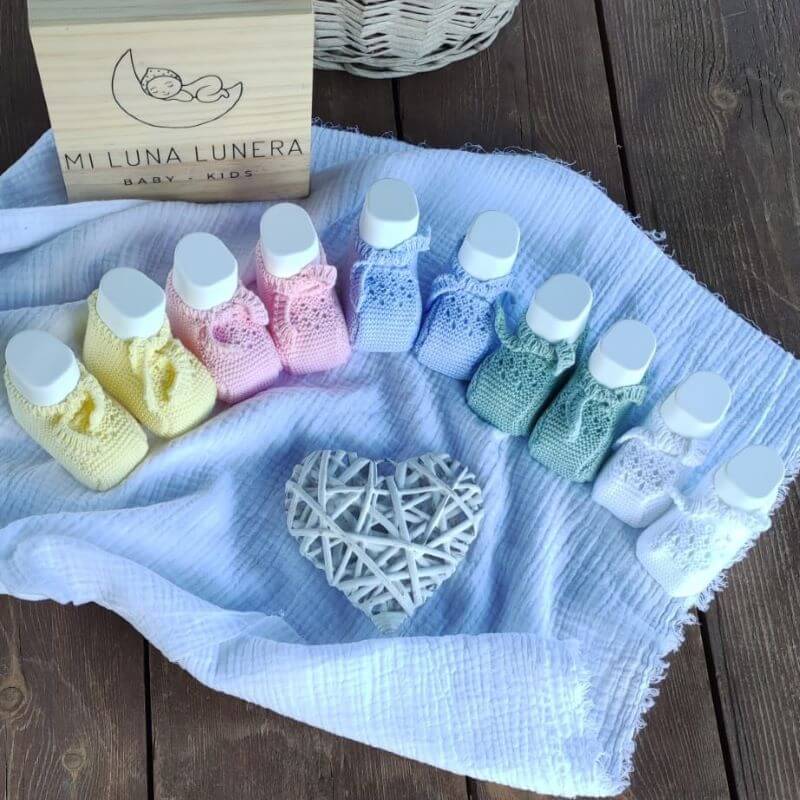 Sandalias Punto Caladas (Más colores) personalizado - regalo bebé | Mi Luna Lunera