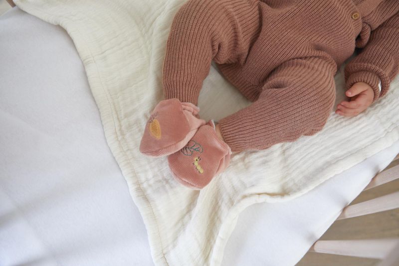 Set Pulsera y Patucos con Sonidos Conejo personalizado - regalo bebé | Mi Luna Lunera