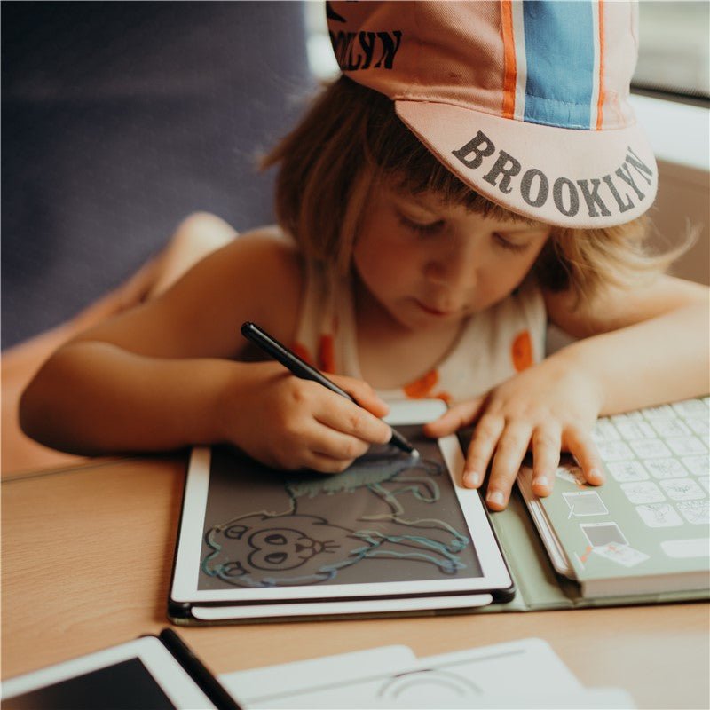 Tableta Portátil Dibujo VIAJES KIDYDRAW MINI personalizado - regalo bebé | Mi Luna Lunera